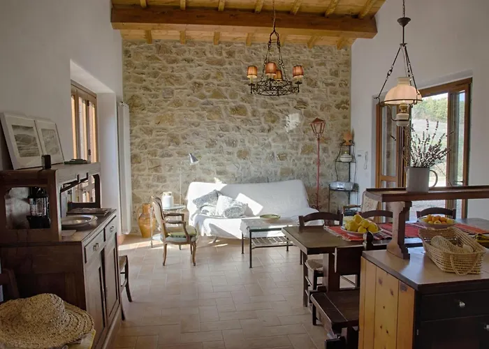 Apartamento Il Melograno Panoramahaus By Interhome